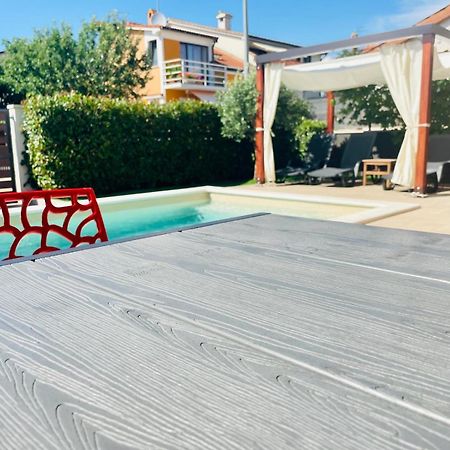 Boutique Apartment With Private Pool For Your Exclusive Use Novigrad Istria Kültér fotó