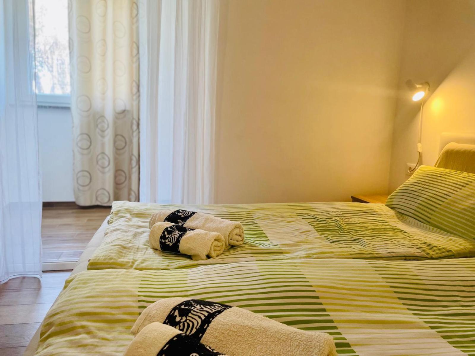 Boutique Apartment With Private Pool For Your Exclusive Use Novigrad Istria Kültér fotó